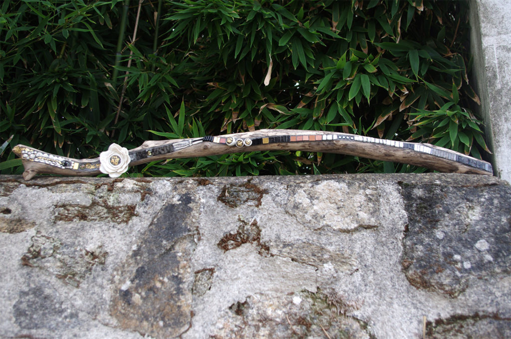 Branche murale, Fleurs et jardin, Branche sculptée, Sculpture bois, Maison et jardin, Arbre, totem, Sculpture intérieur, sculpture intérieur, fleur, Sculpture murale, sculpture métal, sculpture contemporaine, architecture, pâte de verre, , galerie d’art Guérande, Bretagne, atelier d’artiste Bretagne, Saint-Nazaire, Nantes, Mesquer, La Turballe, le Pouliguen, presqu’île de Guérande, art moderne, vannes, art nouveau